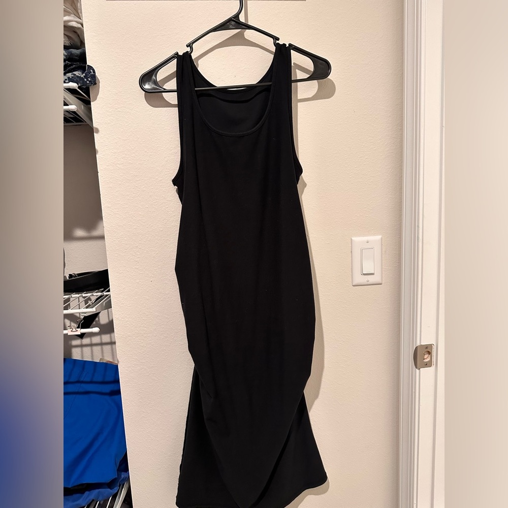 Black maternity dress size medium